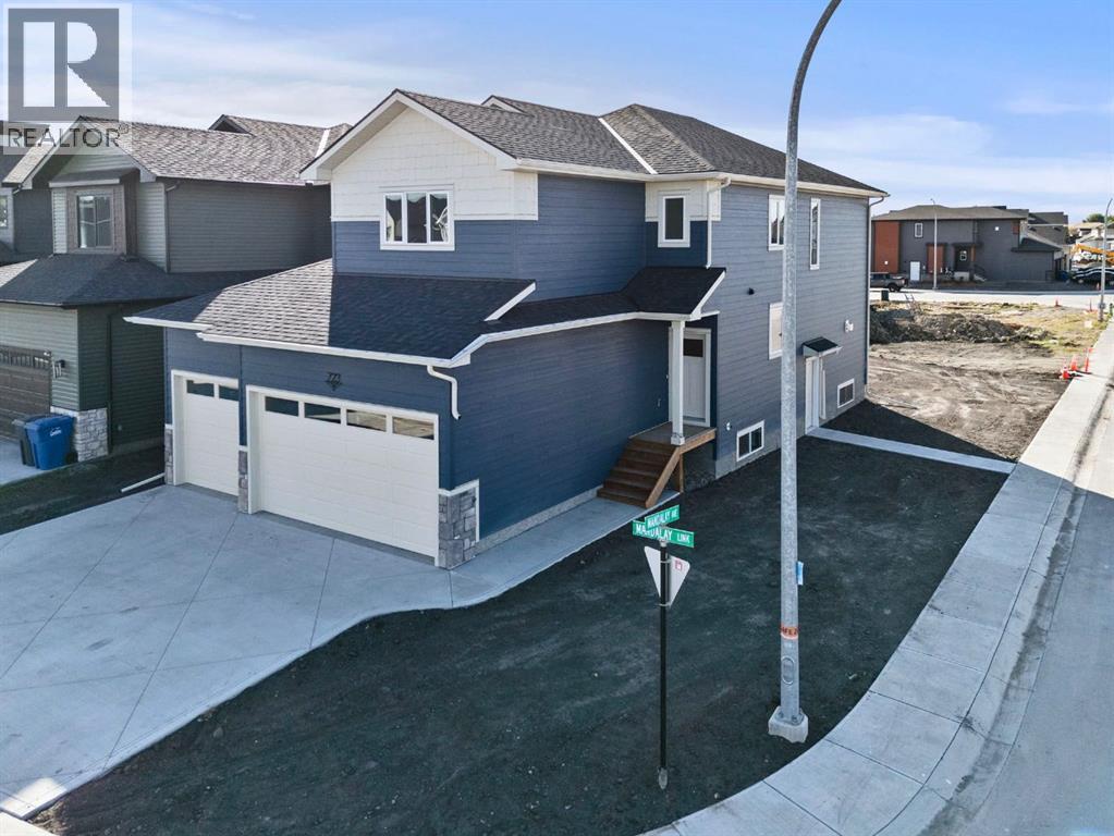 723 Mandalay Link, Carstairs, Alberta