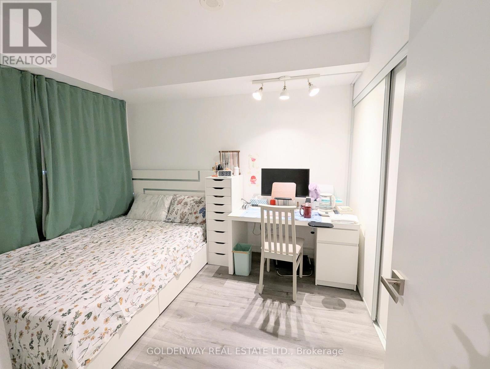 321 - 31 Tippett Road, Toronto, Ontario  M3H 0C8 - Photo 4 - C12646668