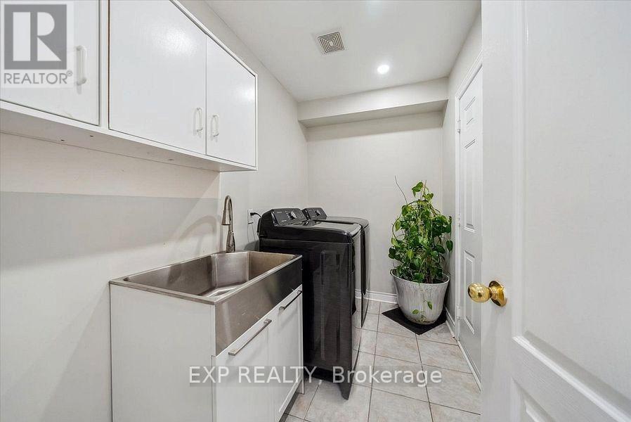 14 Gateway Court, Whitby, Ontario  L1R 3M9 - Photo 9 - E12646672