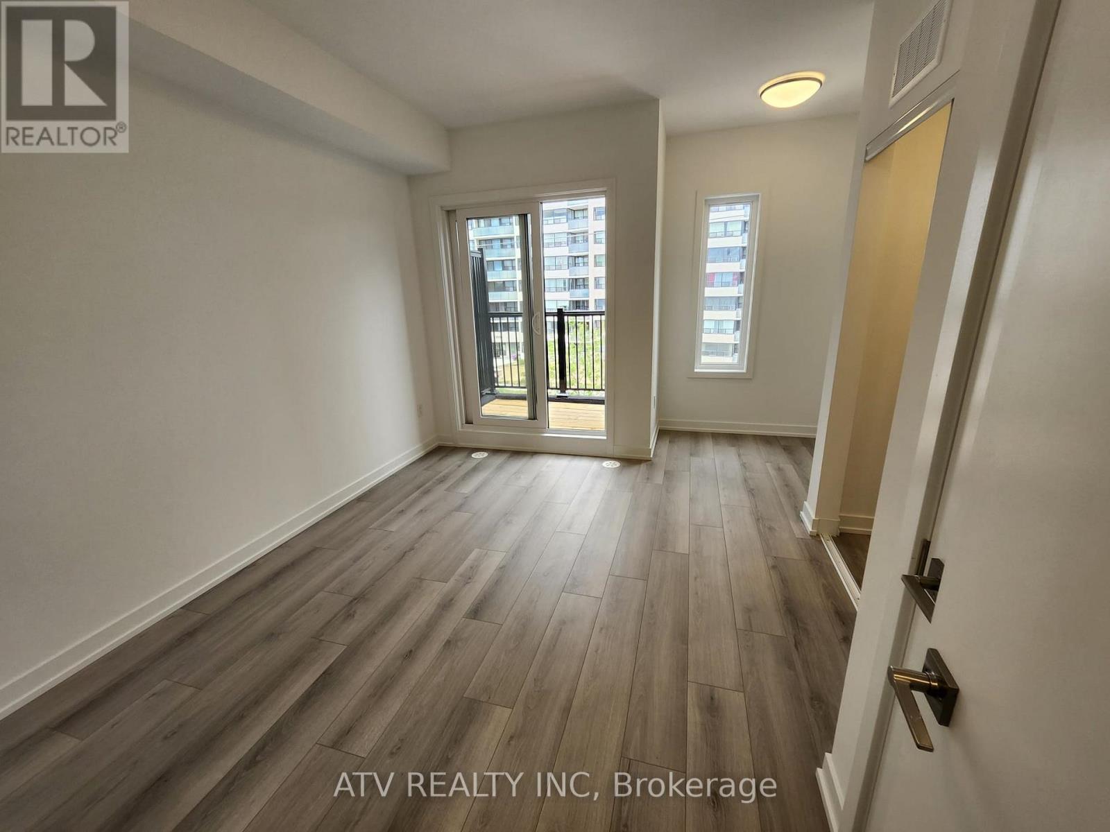 18 - 3079 Pharmacy Avenue, Toronto, Ontario  M1T 1H8 - Photo 10 - E12646686