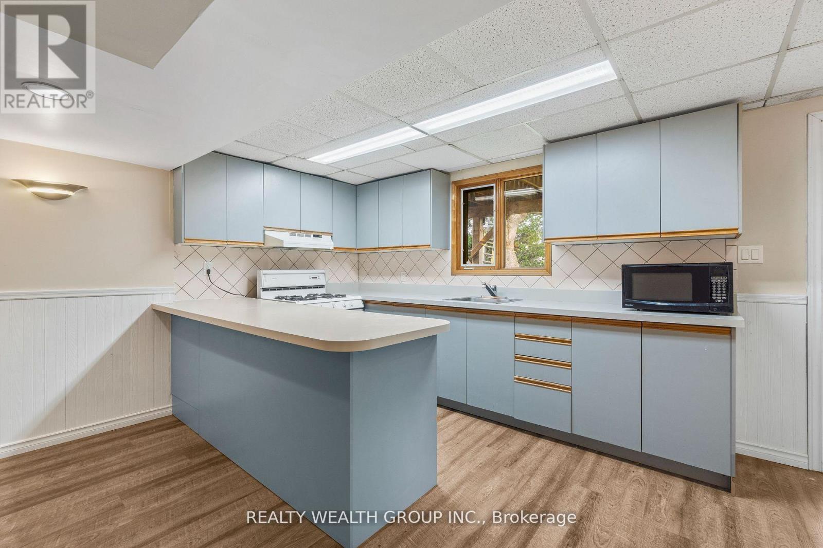 89 Knotty Pine Drive, Whitby, Ontario  L1R 2H3 - Photo 3 - E12646694