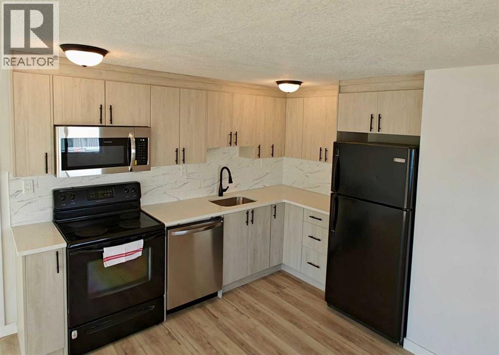 30, 2106 50 Street Se, Calgary, Alberta  T2B 1M7 - Photo 3 - A2271646