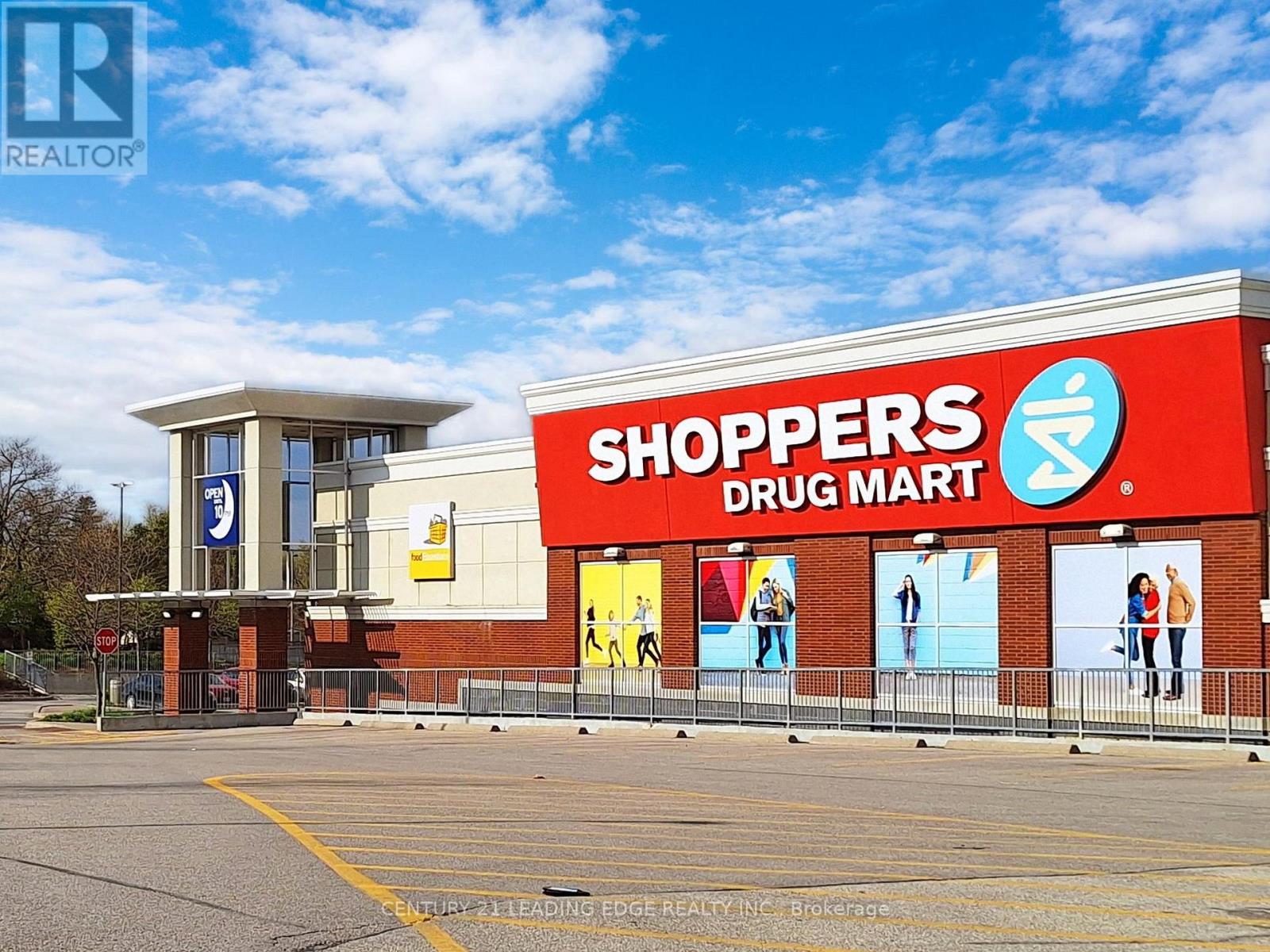 399 The Queensway South, Georgina, Ontario  L4P 2C6 - Photo 18 - N12646696