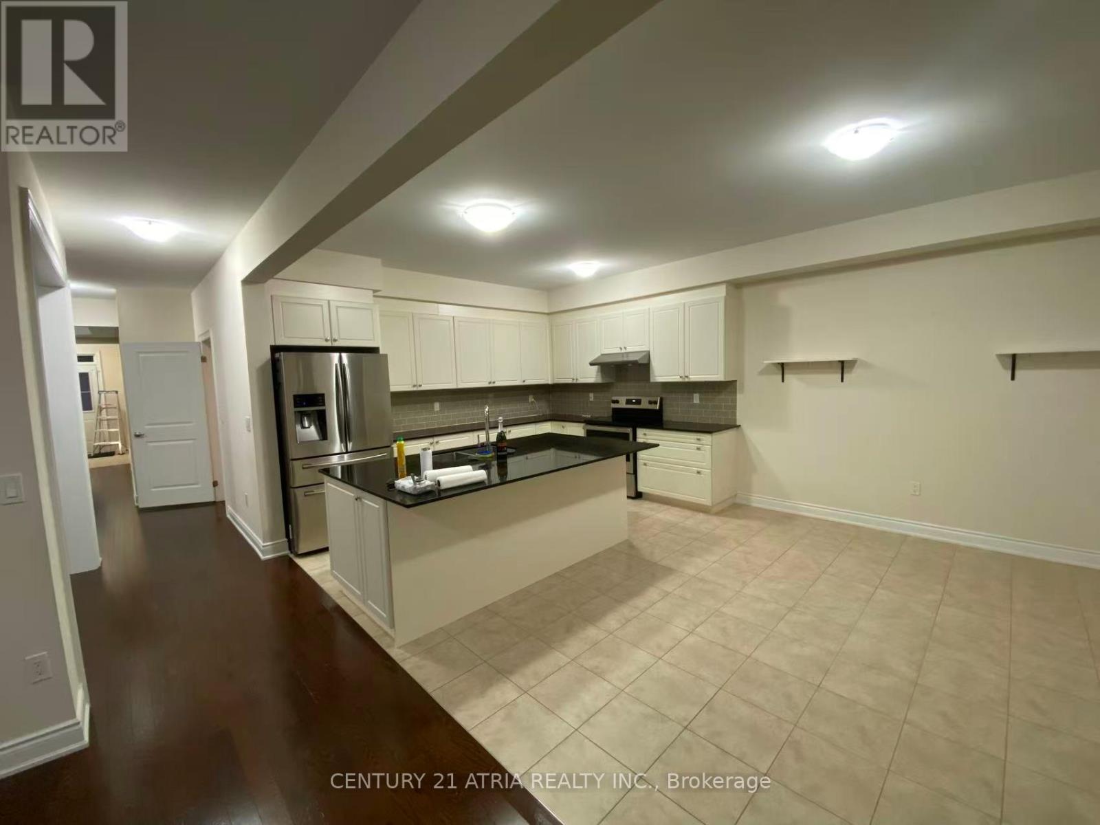 37 Ladder Crescent, East Gwillimbury, Ontario  L9N 0N8 - Photo 2 - N12646698