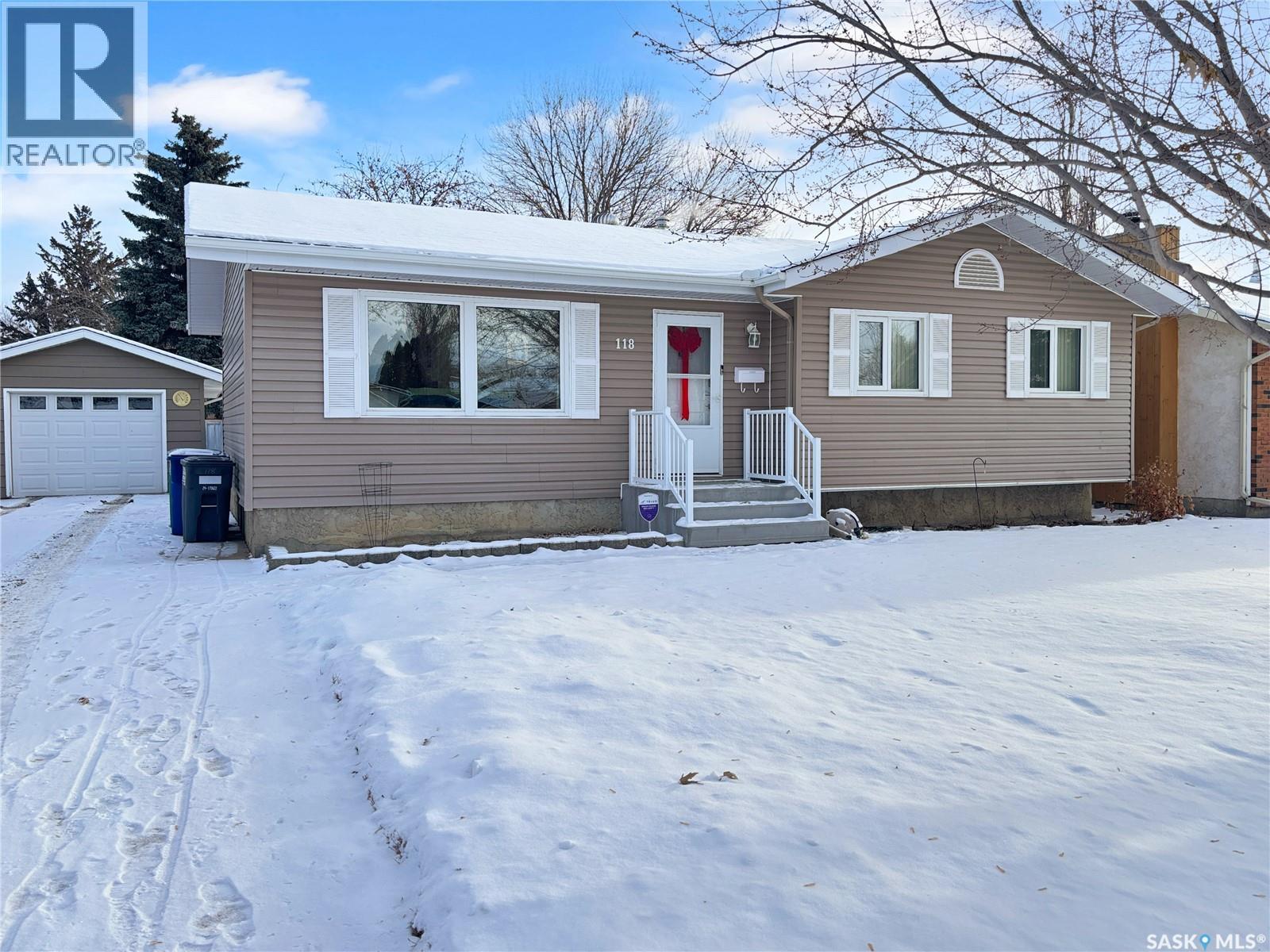 118 Cockburn CRESCENT, Saskatoon, Saskatchewan
