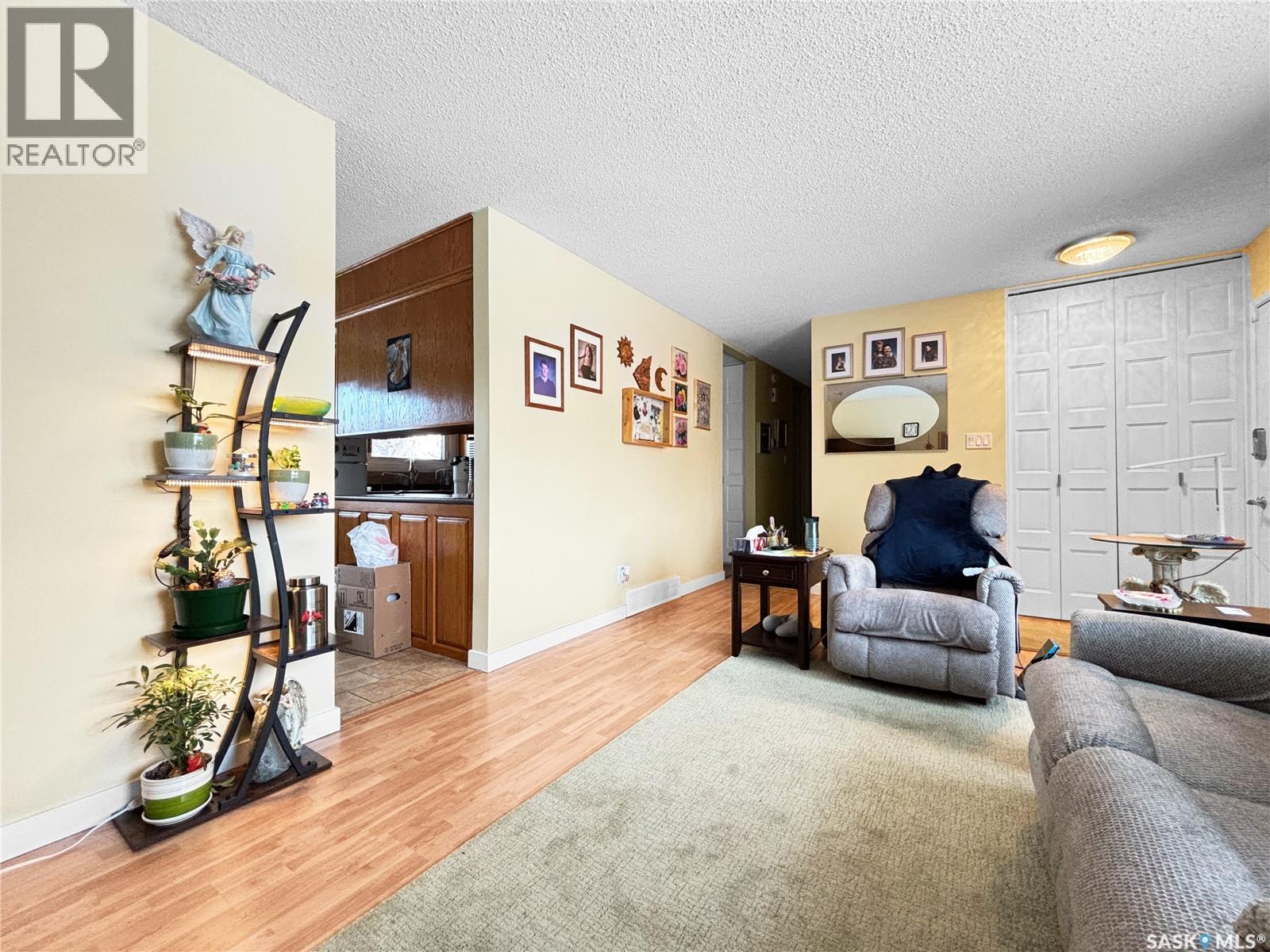 118 Cockburn Crescent, Saskatoon, Saskatchewan  S7L 5R9 - Photo 4 - SK025856