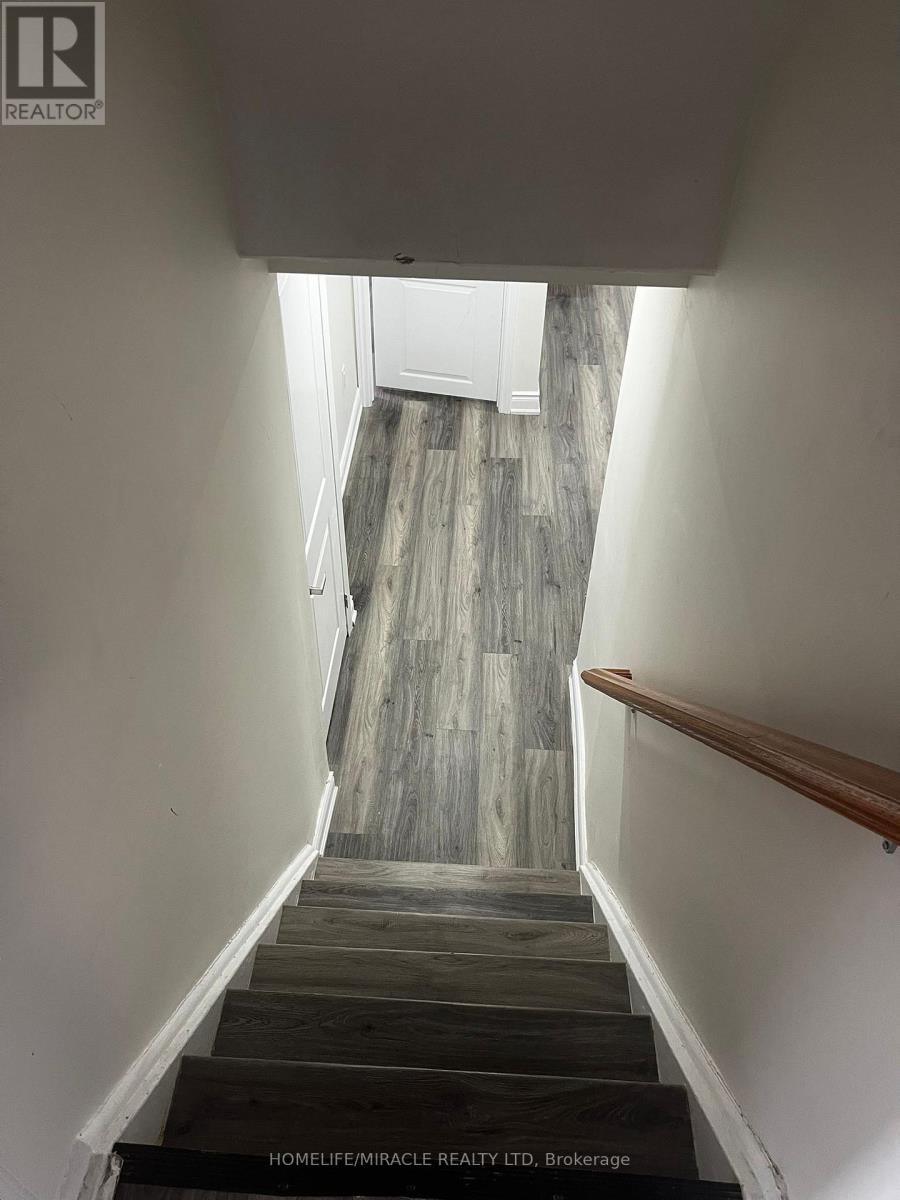 163 Gracedale Boulevard, Toronto, Ontario  M9L 2C2 - Photo 2 - W12646670