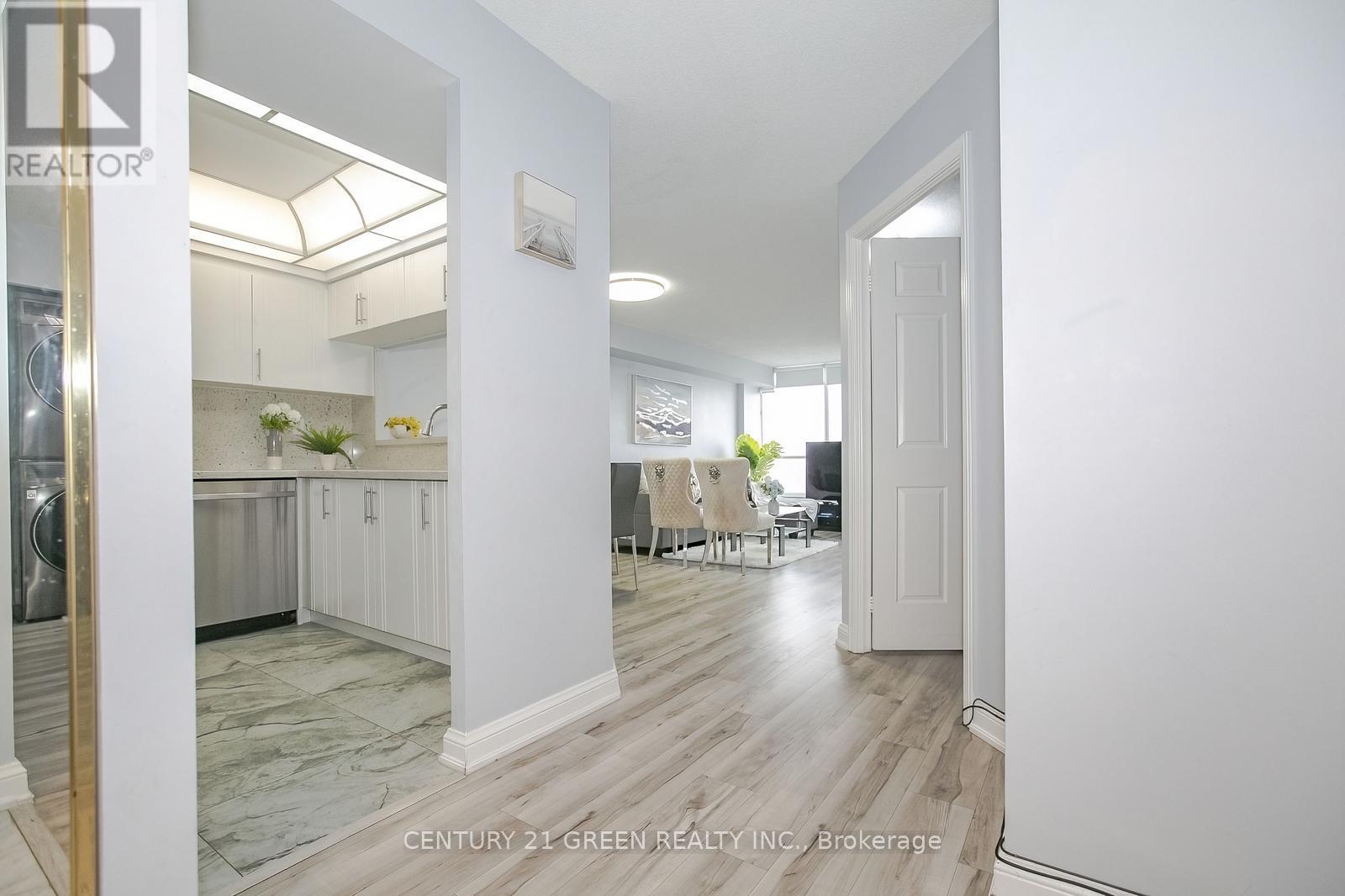 1503 - 22 Hanover Road, Brampton, Ontario  L6S 5K7 - Photo 14 - W12646684