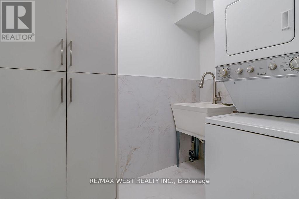 Lower - 152 Clarence Street, Brampton, Ontario  L6W 1S9 - Photo 24 - W12646700