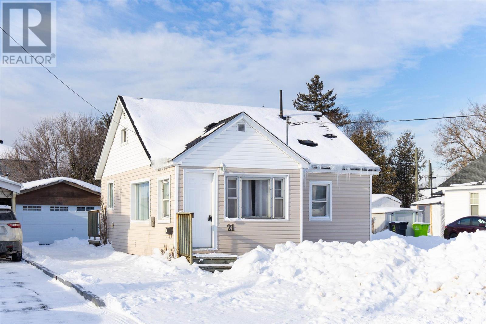 21 Cameron AVE, Sault Ste. Marie, Ontario