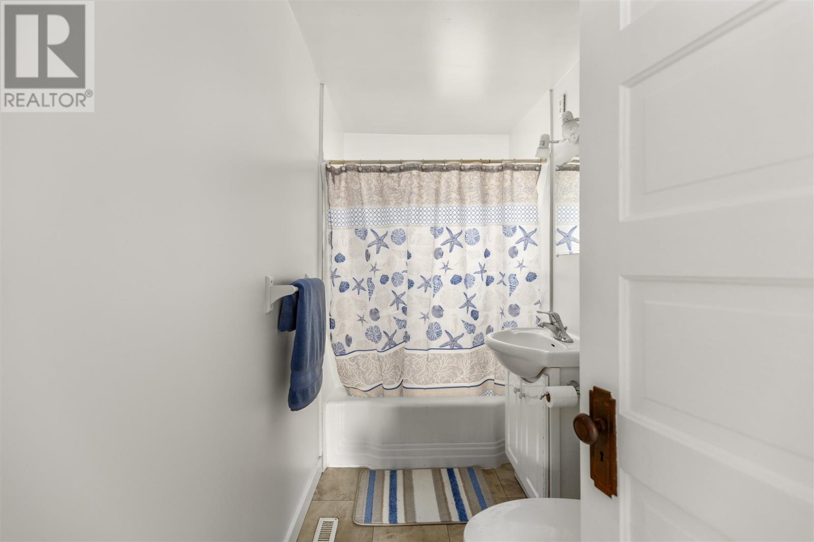 21 Cameron Ave, Sault Ste. Marie, Ontario  P6B 4W6 - Photo 17 - SM253511