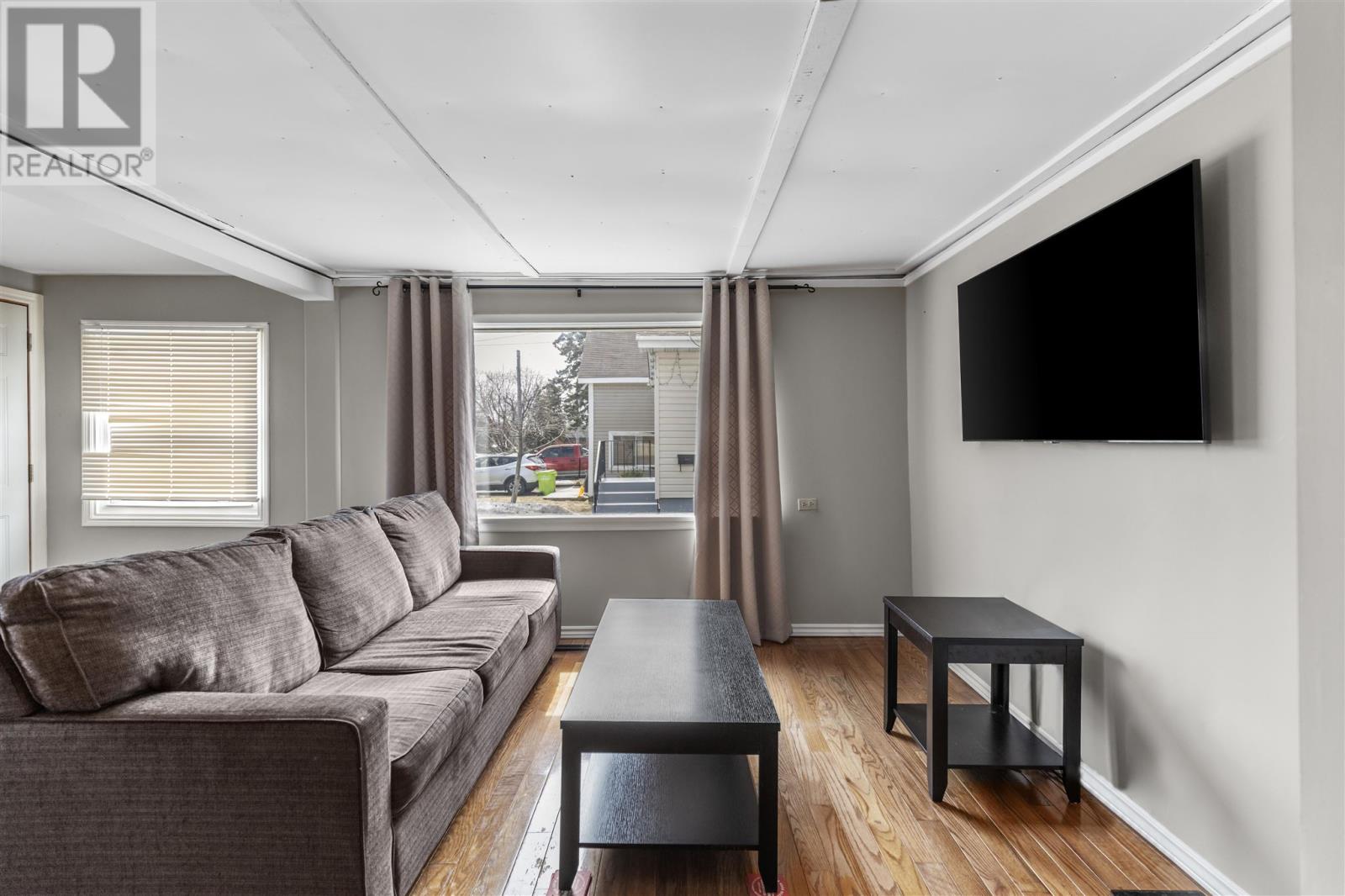 21 Cameron Ave, Sault Ste. Marie, Ontario  P6B 4W6 - Photo 6 - SM253511