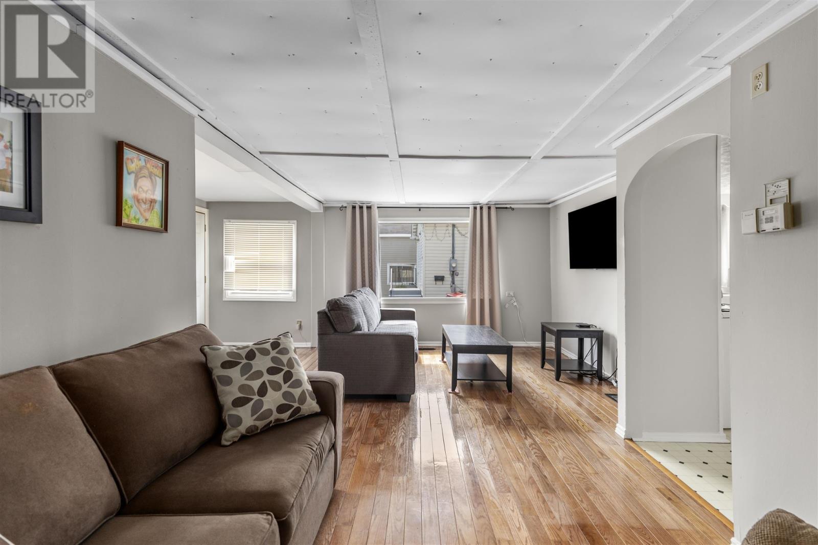 21 Cameron Ave, Sault Ste. Marie, Ontario  P6B 4W6 - Photo 8 - SM253511