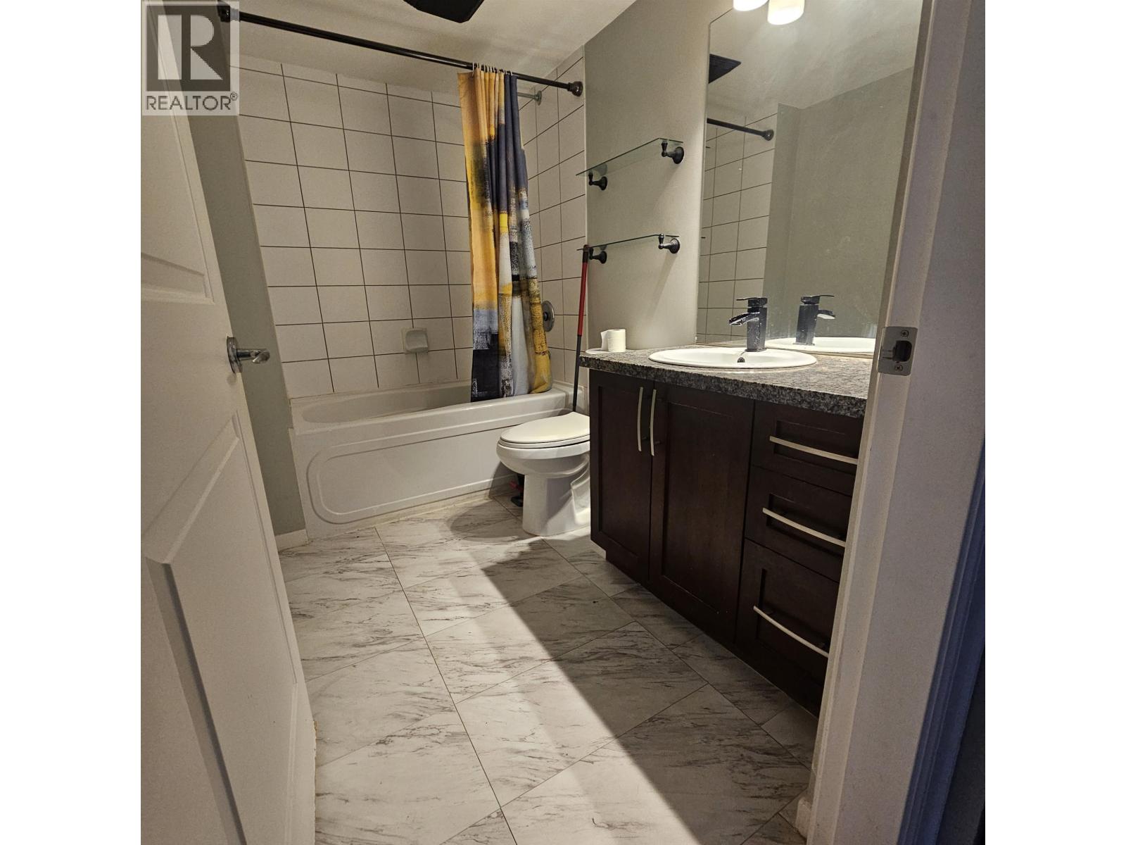 413 3811 Hastings Street, Burnaby, British Columbia  V5C 6V2 - Photo 10 - R3057475