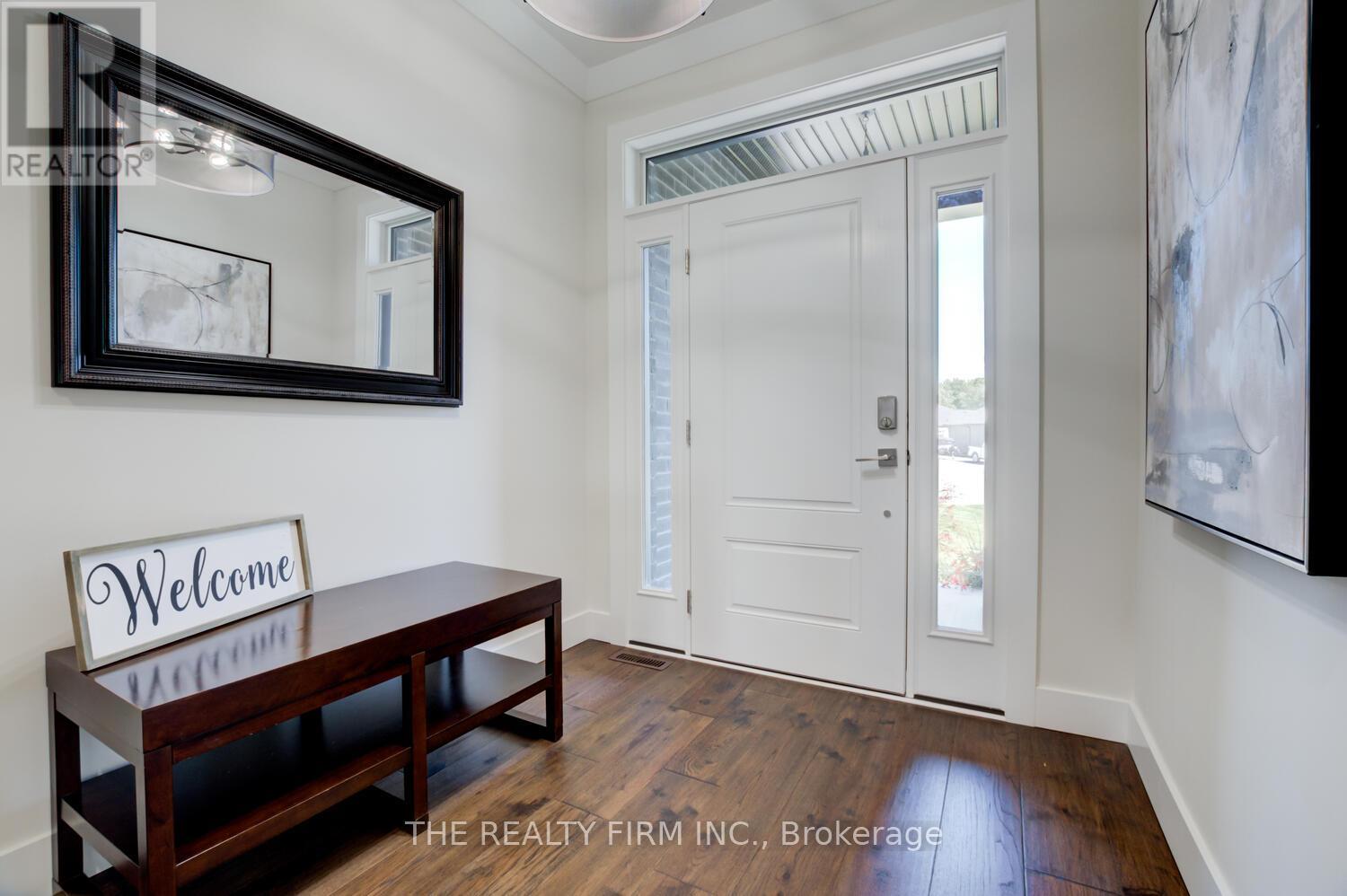 283 Elizabeth Street, Southwest Middlesex, Ontario  N0L 1M0 - Photo 4 - X12646724