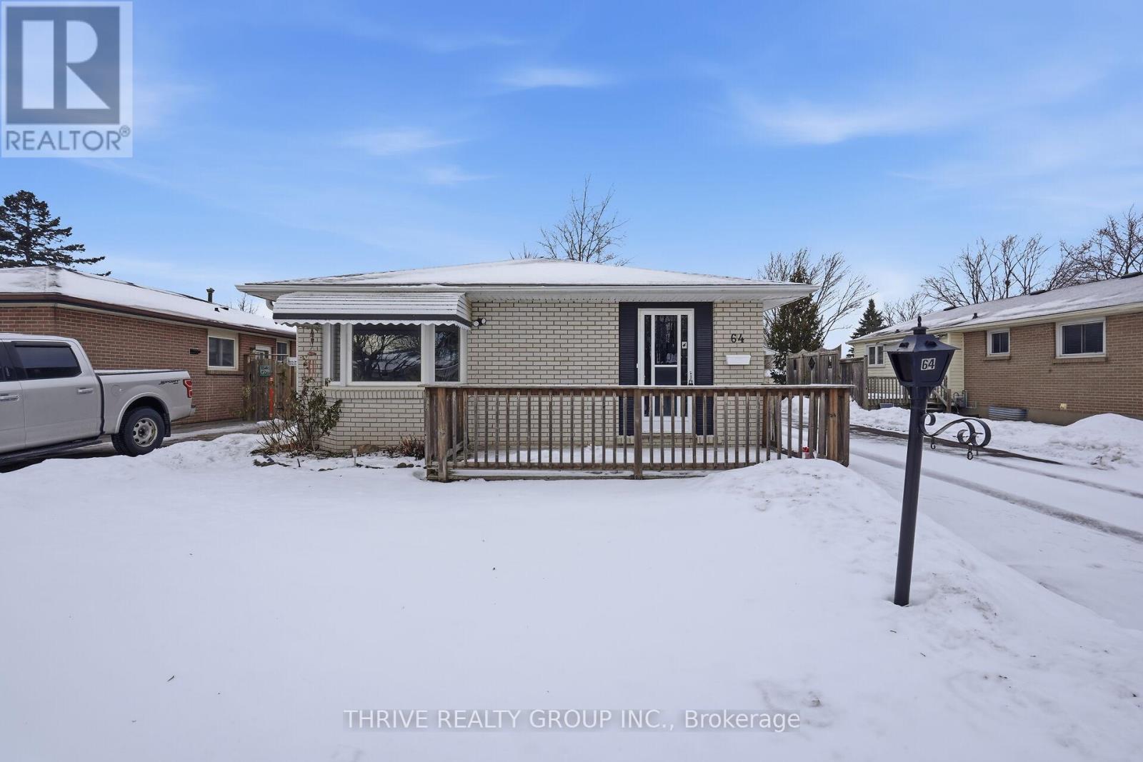 64 Jena Crescent, London East, Ontario  N5V 1L4 - Photo 4 - X12646800
