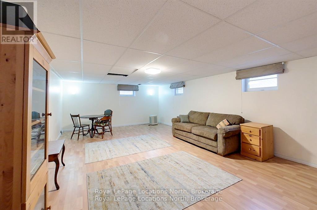 223 Pearson Street, Meaford, Ontario  N4L 1L6 - Photo 14 - X12645310