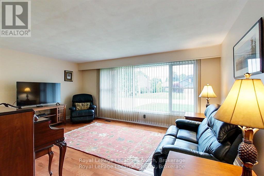 223 Pearson Street, Meaford, Ontario  N4L 1L6 - Photo 5 - X12645310