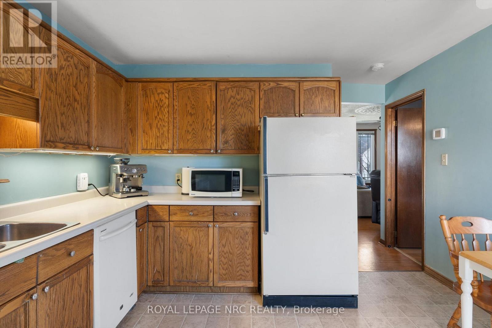 163 Pine Street S, Thorold, Ontario  L2V 3M5 - Photo 14 - X12646770