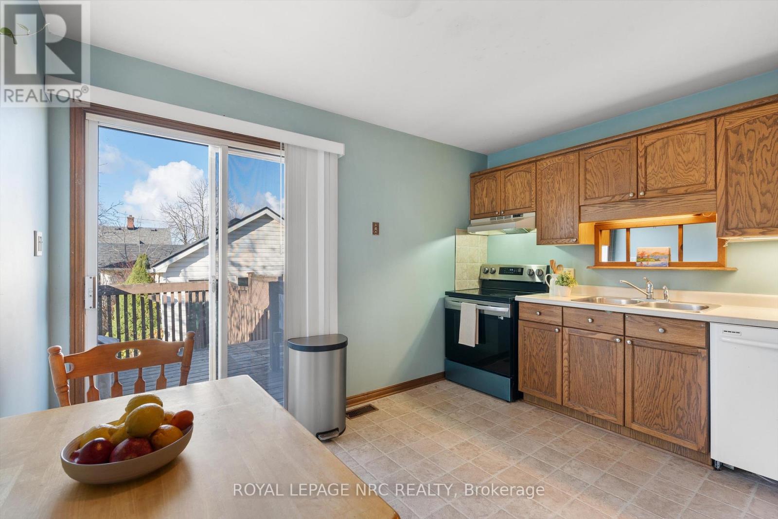 163 Pine Street S, Thorold, Ontario  L2V 3M5 - Photo 15 - X12646770