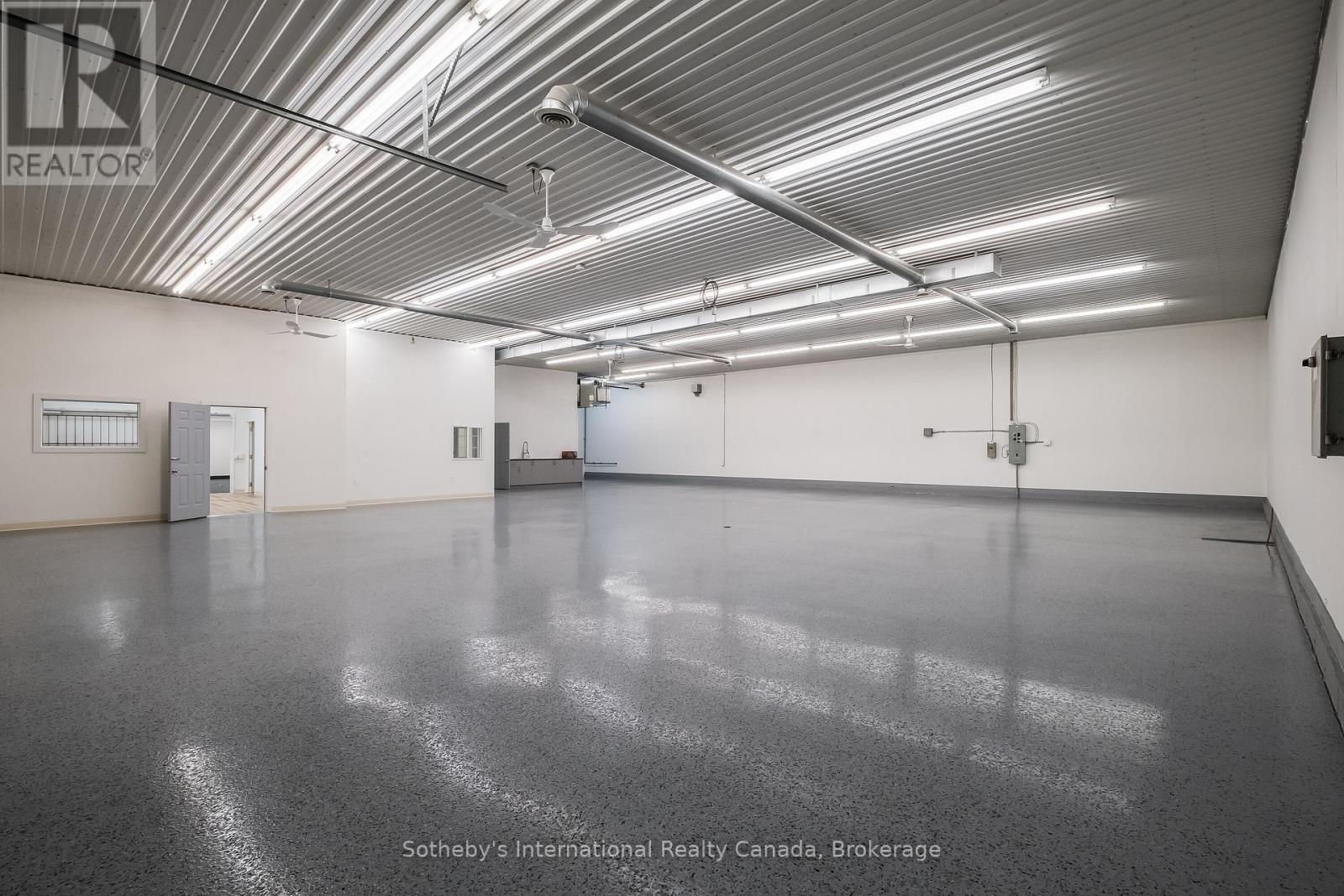 138 Sugar Maple Road, Brant, Ontario  N0E 1N0 - Photo 27 - X12646808