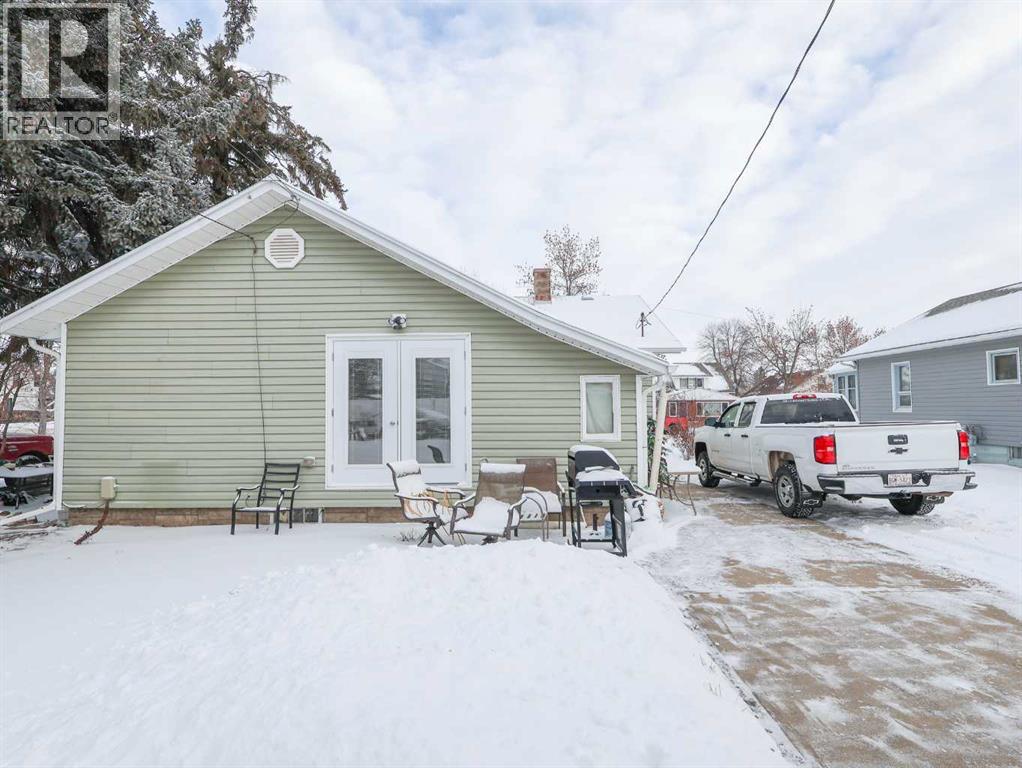 4716 51 Street, Stettler, Alberta  T4K 1J5 - Photo 39 - A2275629