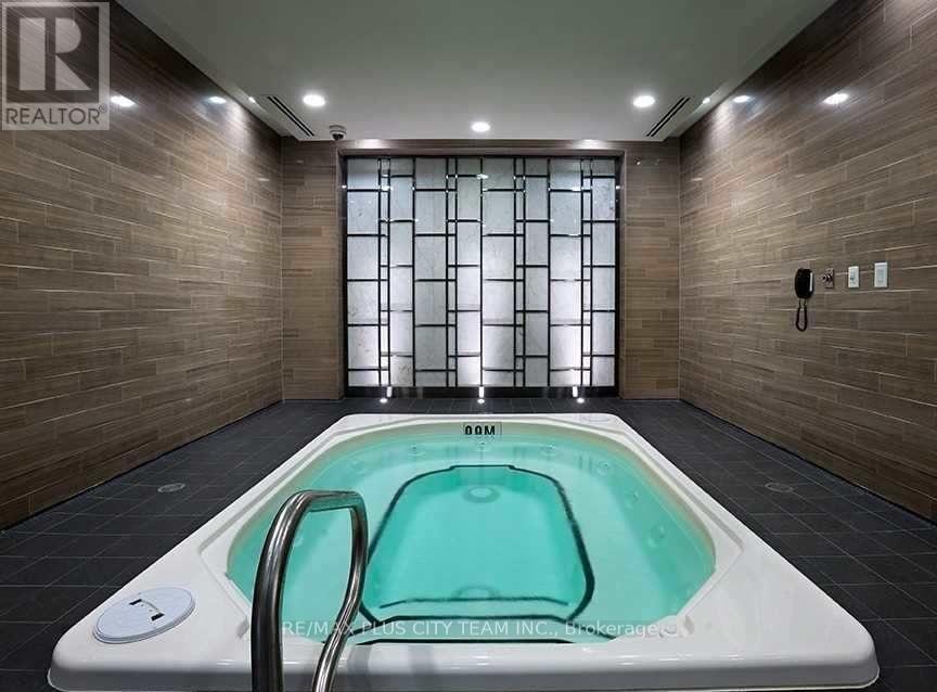 1303 - 2 Anndale Drive, Toronto, Ontario  M2N 0G5 - Photo 7 - C12646766