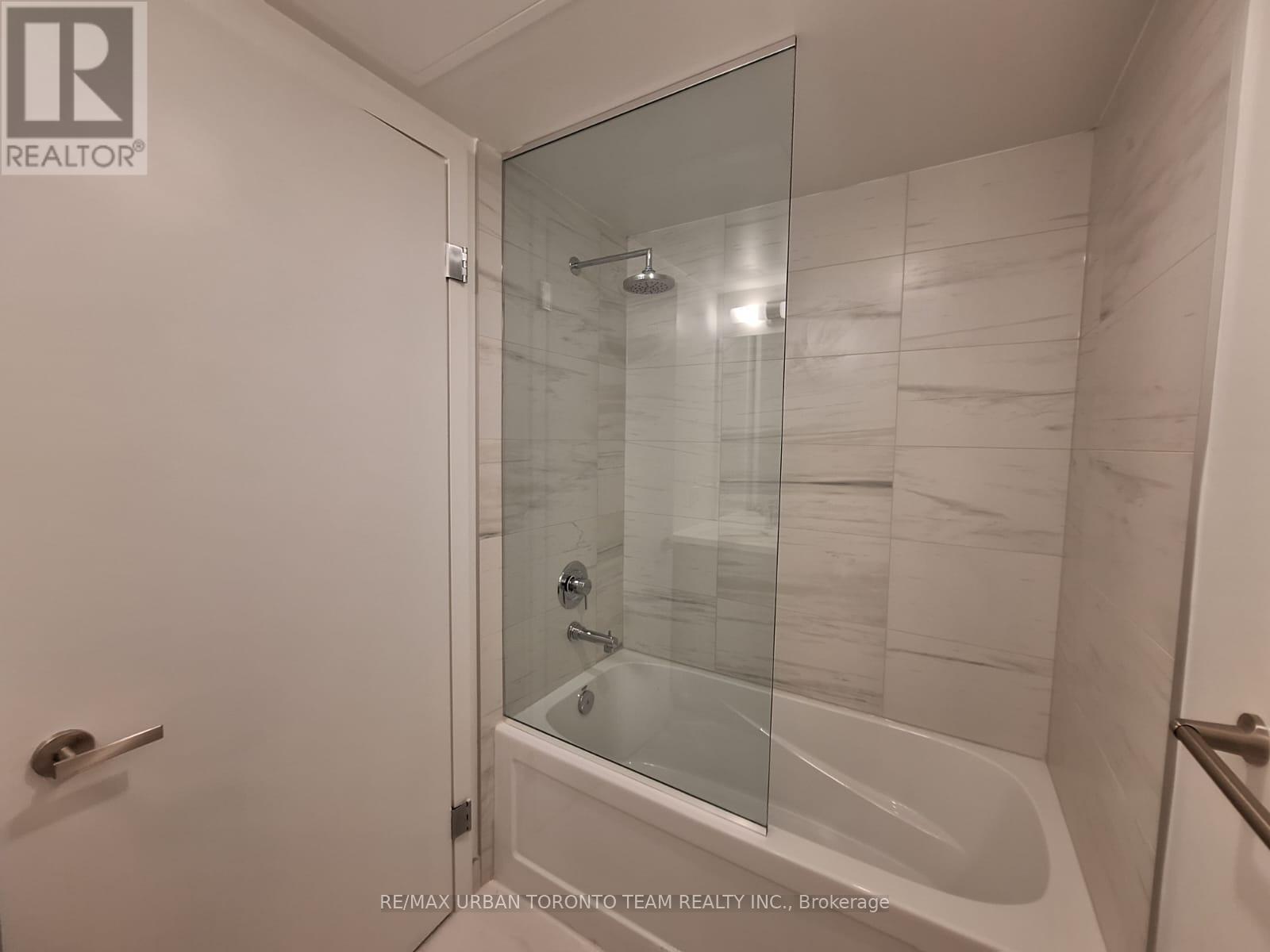 4816 - 55 Cooper Street, Toronto (Waterfront Communities), Ontario  M5E 0G1 - Photo 10 - C12646778