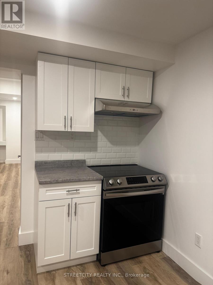 2618 Buroak Drive, London North, Ontario  N6G 3X7 - Photo 6 - X12577300