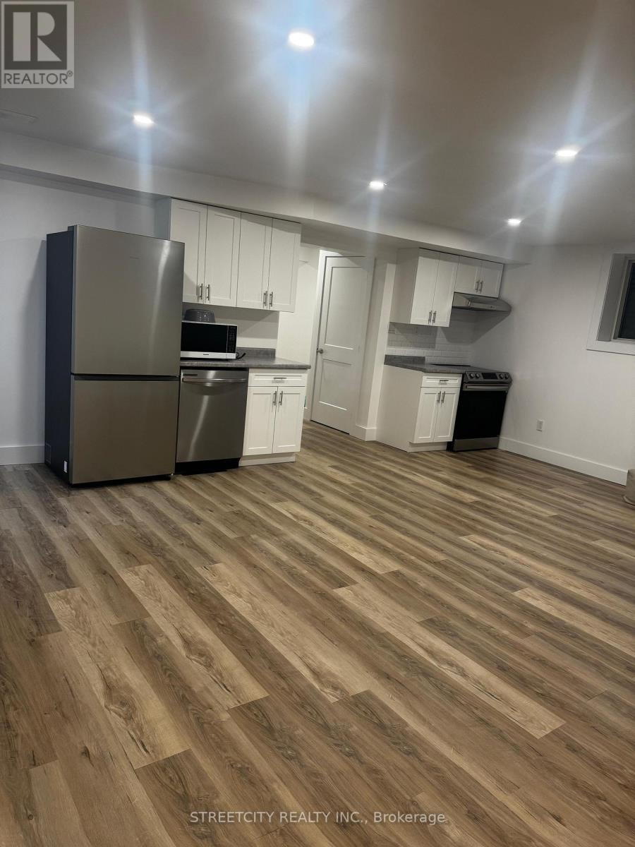 2618 Buroak Drive, London North, Ontario  N6G 3X7 - Photo 4 - X12577300