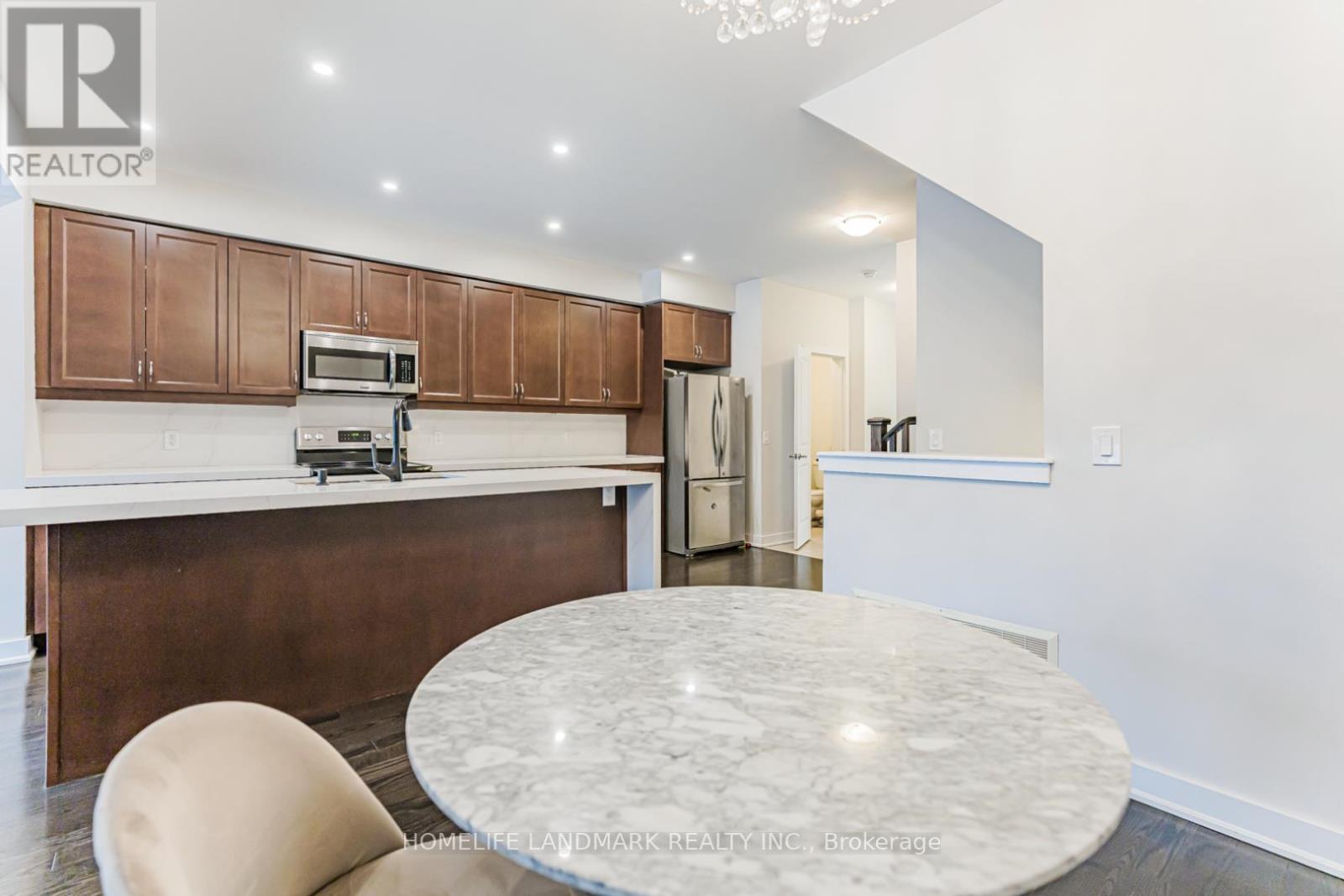 62 Helliwell Crescent, Richmond Hill, Ontario  L4E 1C7 - Photo 14 - N12646758