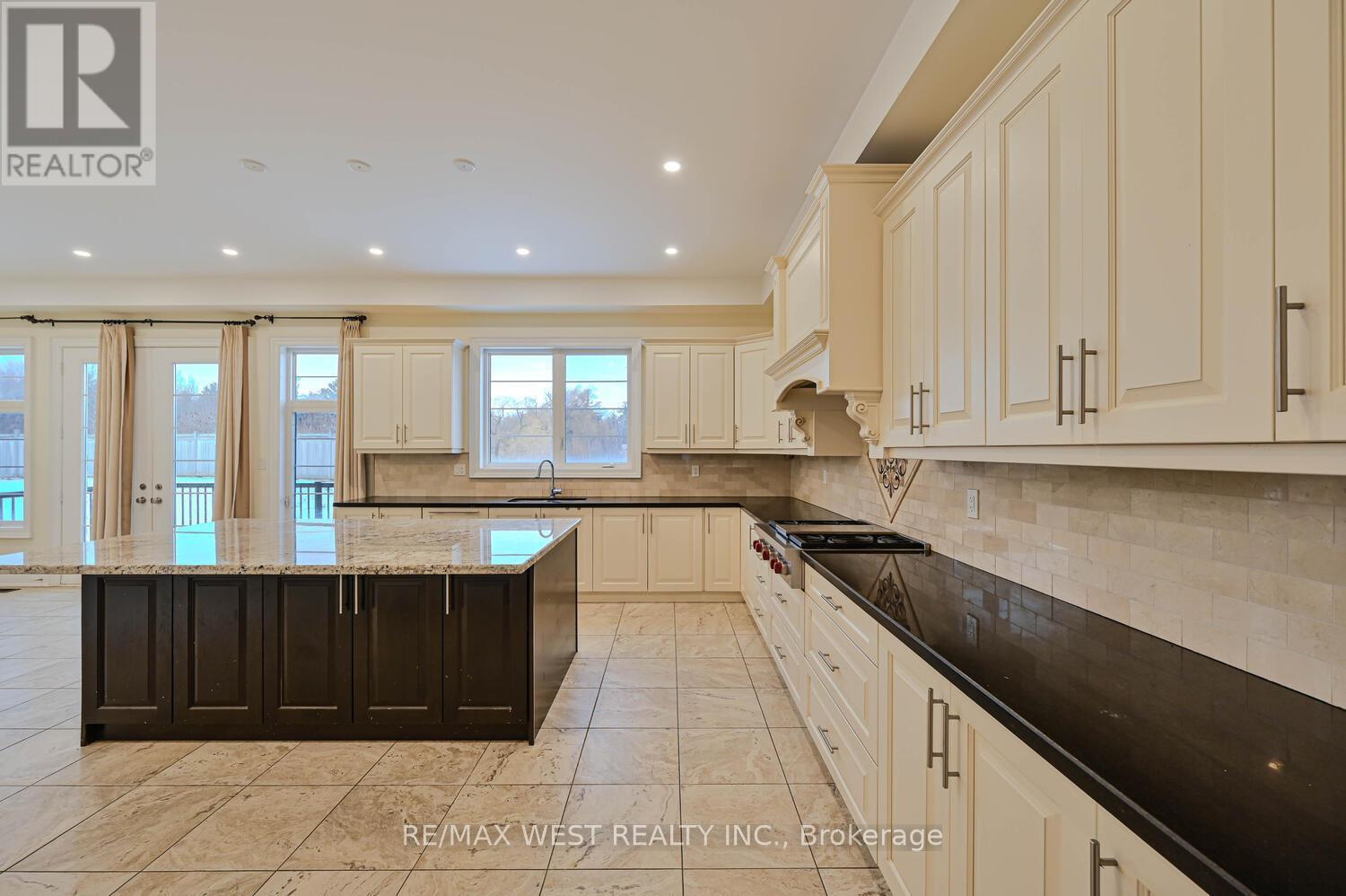 293 Torrey Pines Road, Vaughan, Ontario  L4H 3X3 - Photo 8 - N12646802