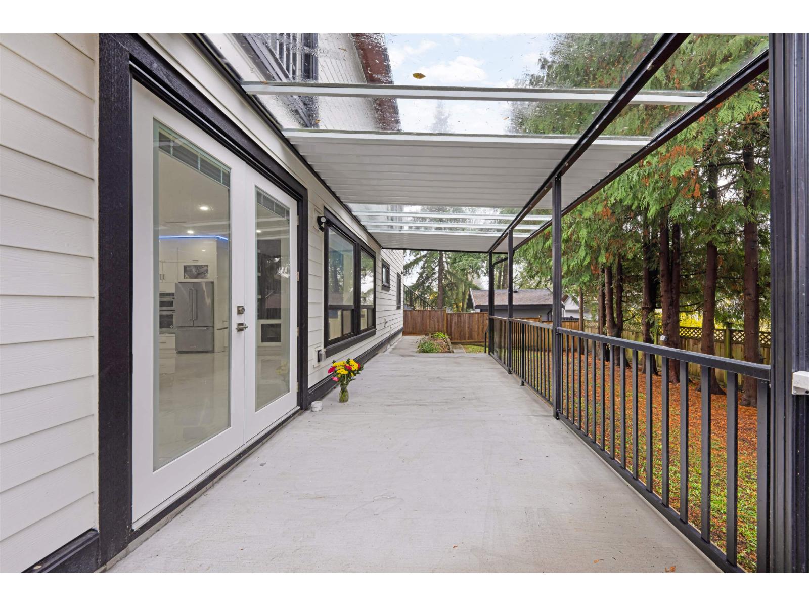 8665 154a Street, Surrey, British Columbia  V3S 3N7 - Photo 5 - R3074718