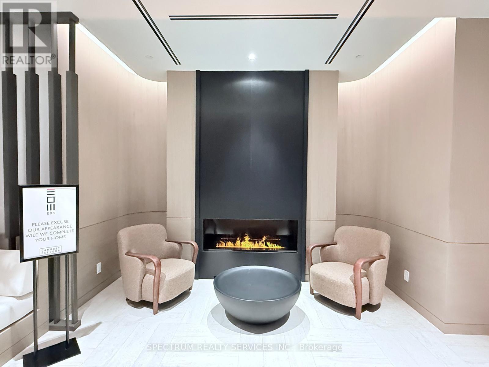 4501 - 4015 The Exchange, Mississauga, Ontario  L5B 0N9 - Photo 5 - W12643708