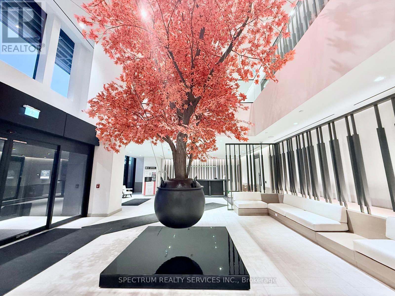 4501 - 4015 The Exchange, Mississauga, Ontario  L5B 0N9 - Photo 4 - W12643708