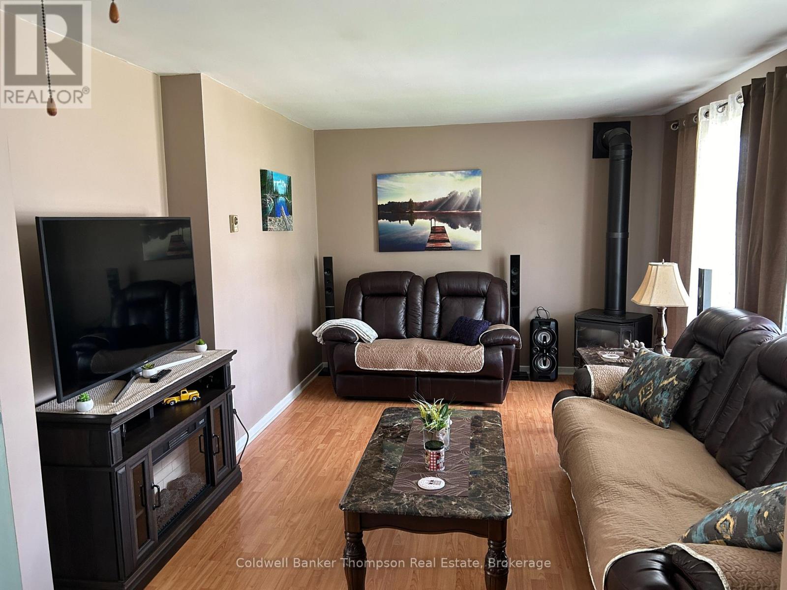 8 Tebby Boulevard, South River, Ontario  P0A 1X0 - Photo 10 - X12453909