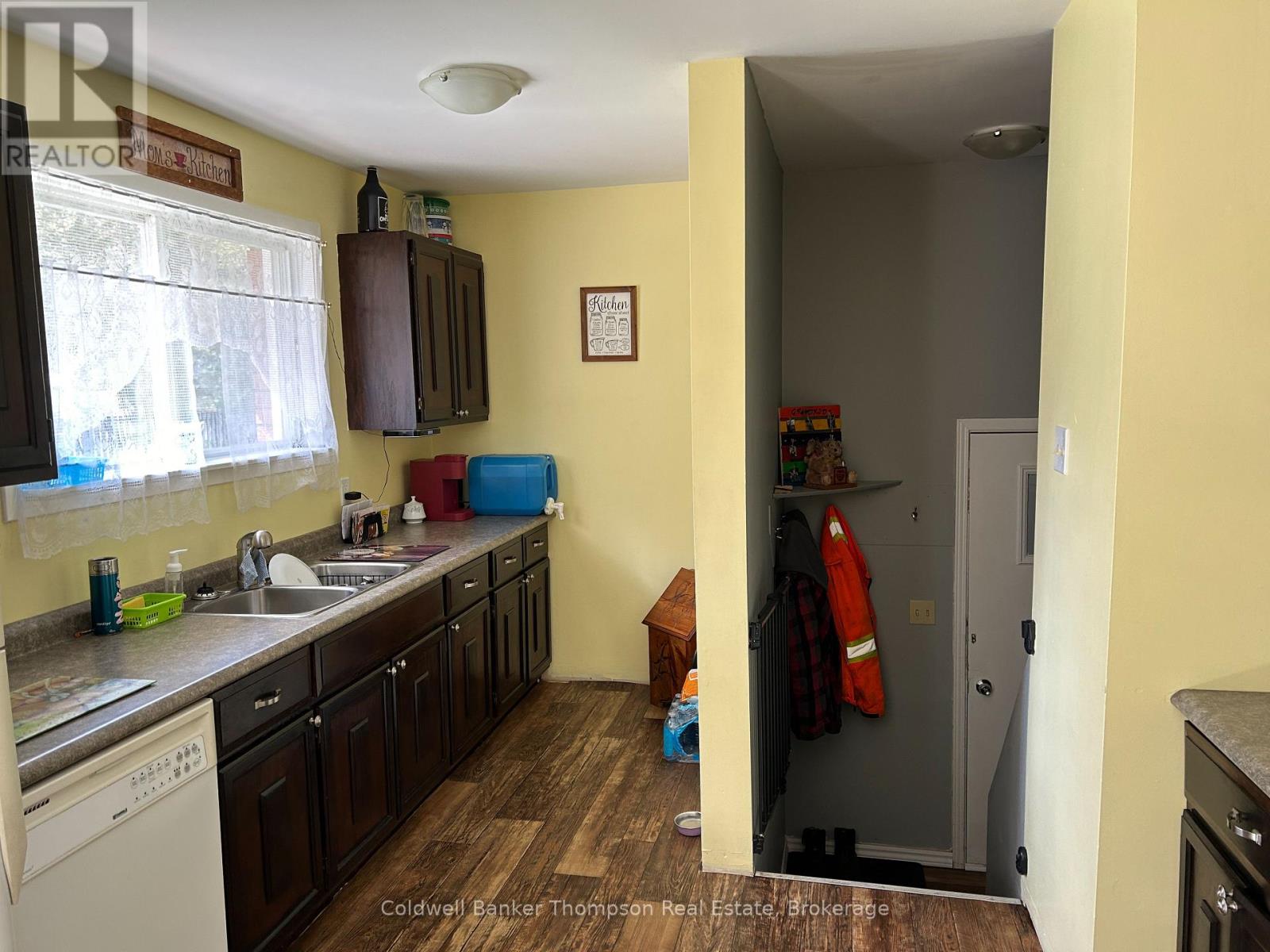 8 Tebby Boulevard, South River, Ontario  P0A 1X0 - Photo 6 - X12453909