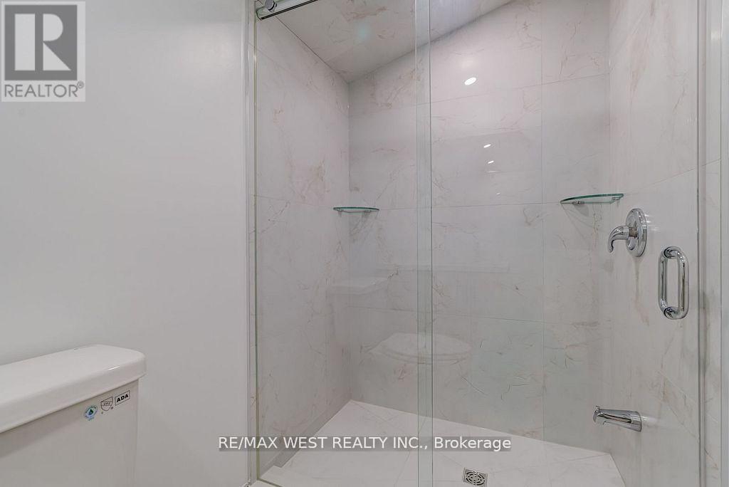 Main - 152 Clarence Street, Brampton, Ontario  L6W 1S9 - Photo 14 - W12646720