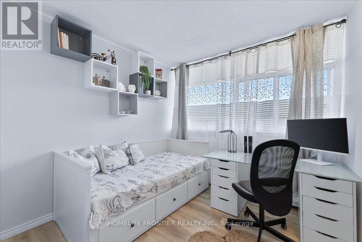 605 - 2301 Derry Road W, Mississauga, Ontario  L5N 2R4 - Photo 27 - W12646722