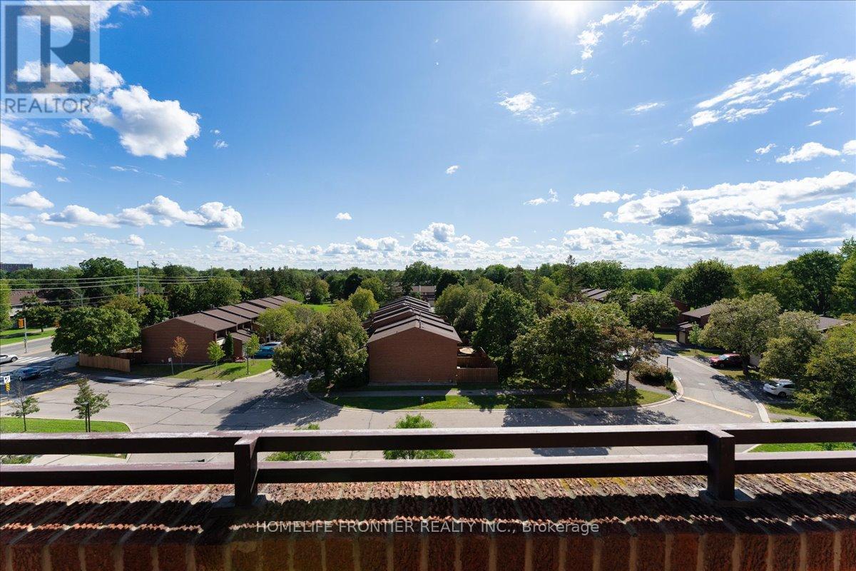 605 - 2301 Derry Road W, Mississauga, Ontario  L5N 2R4 - Photo 37 - W12646722