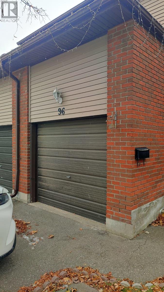 96 - 96 Carleton Place, Brampton, Ontario  L6T 3Z4 - Photo 4 - W12646764