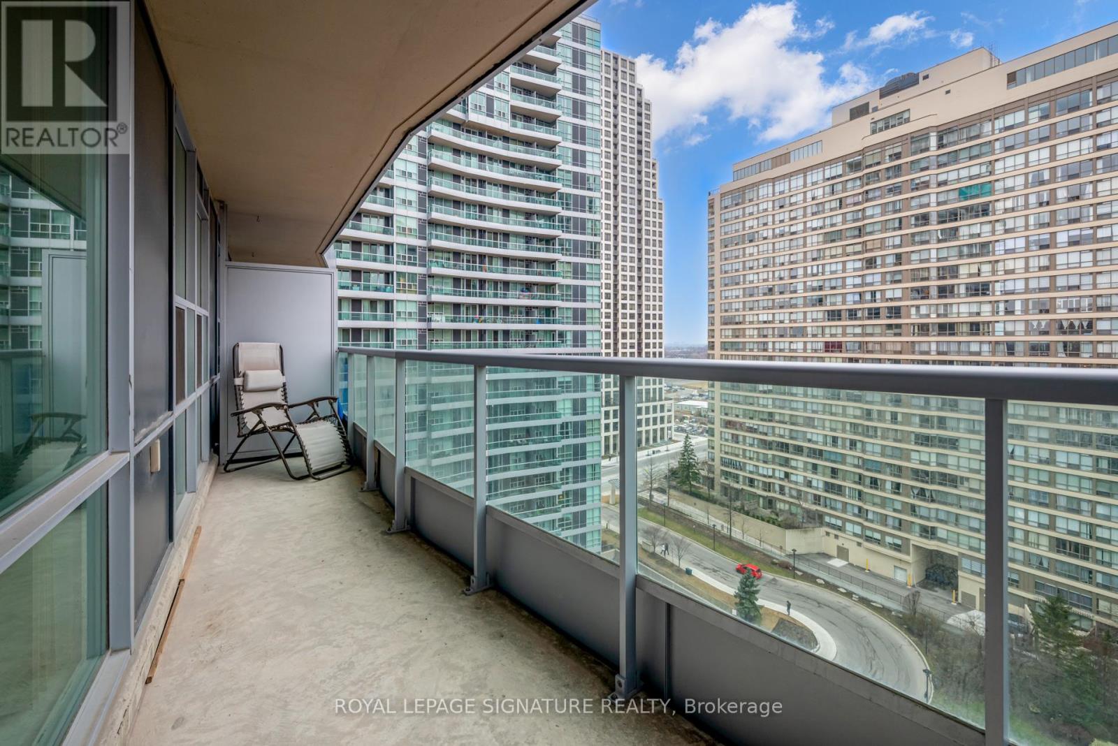 1307 - 1 Elm Drive W, Mississauga, Ontario  L5B 4M1 - Photo 25 - W12646810