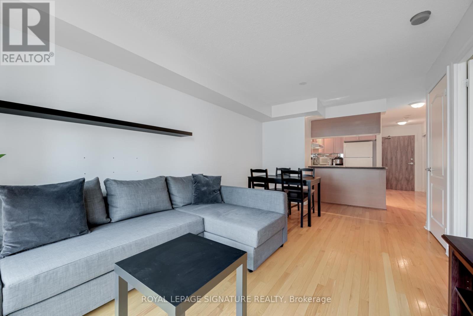 1307 - 1 Elm Drive W, Mississauga, Ontario  L5B 4M1 - Photo 5 - W12646810