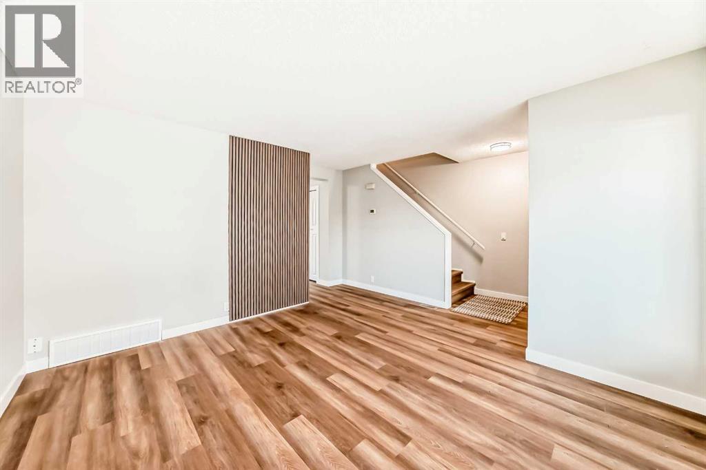 252 Summerwood Place Se, Airdrie, Alberta  T4B 1W2 - Photo 7 - A2275839