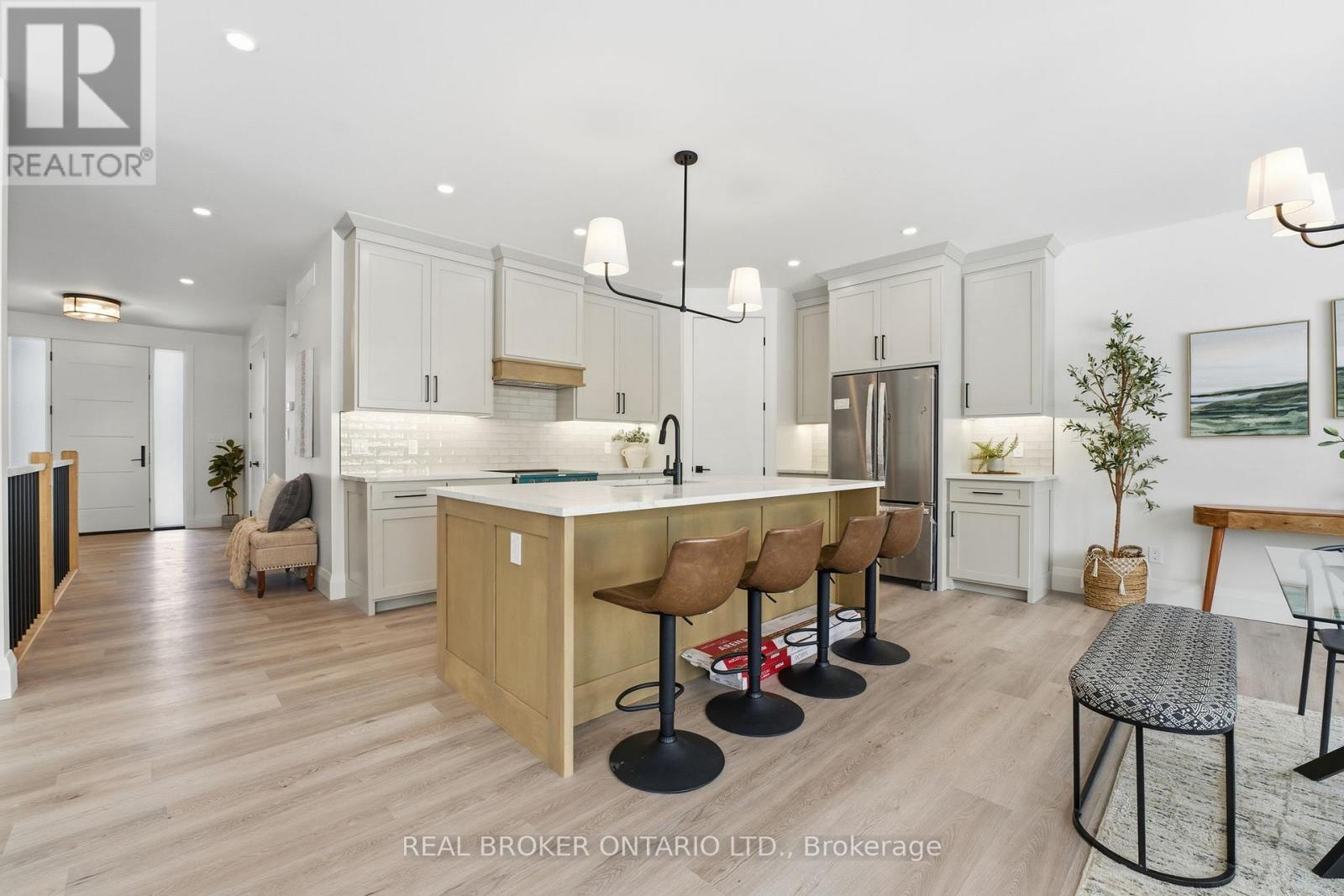 130 La Salette Road, Norfolk, Ontario  N0E 1H0 - Photo 10 - X12646816