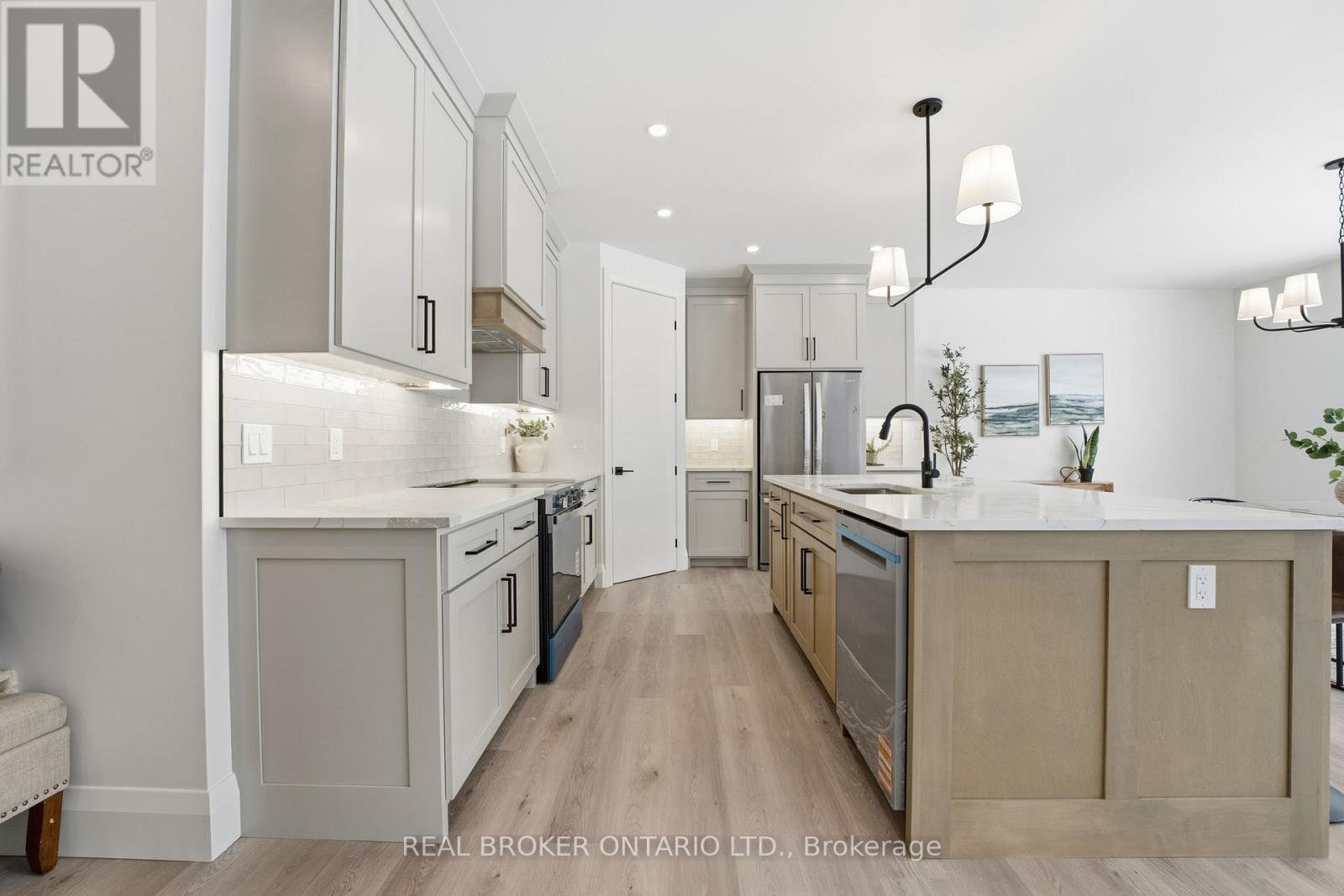 130 La Salette Road, Norfolk, Ontario  N0E 1H0 - Photo 11 - X12646816