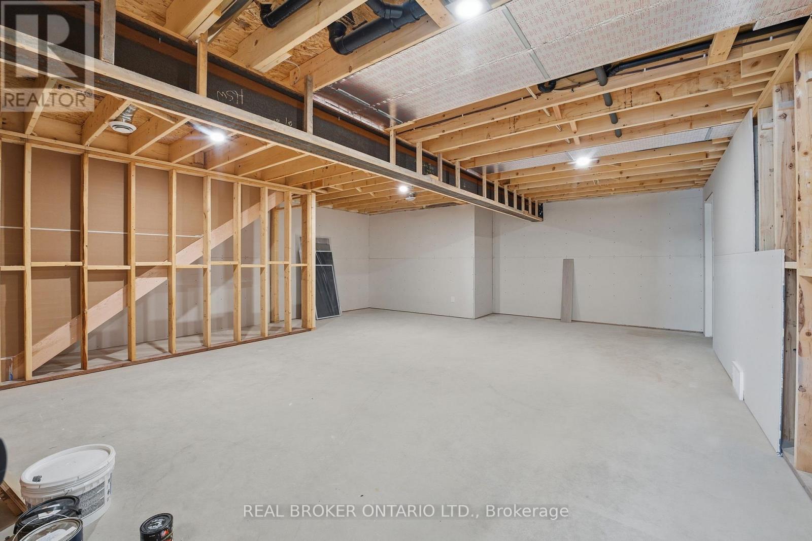 130 La Salette Road, Norfolk, Ontario  N0E 1H0 - Photo 27 - X12646816