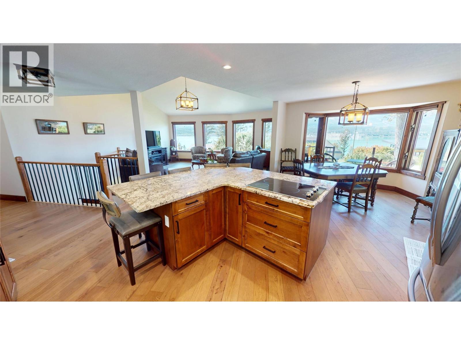 8380 Richardson Crescent, Canal Flats, British Columbia  V0B 1B0 - Photo 16 - 10371470