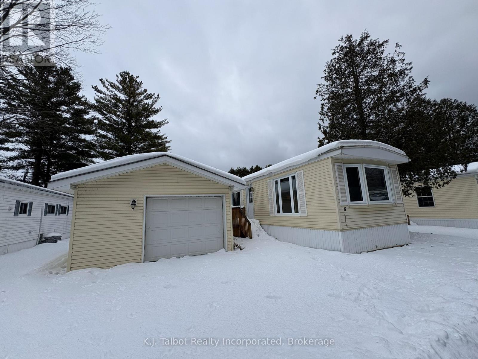 8 BLOOMSBURY STREET, Ashfield-Colborne-Wawanosh, Ontario