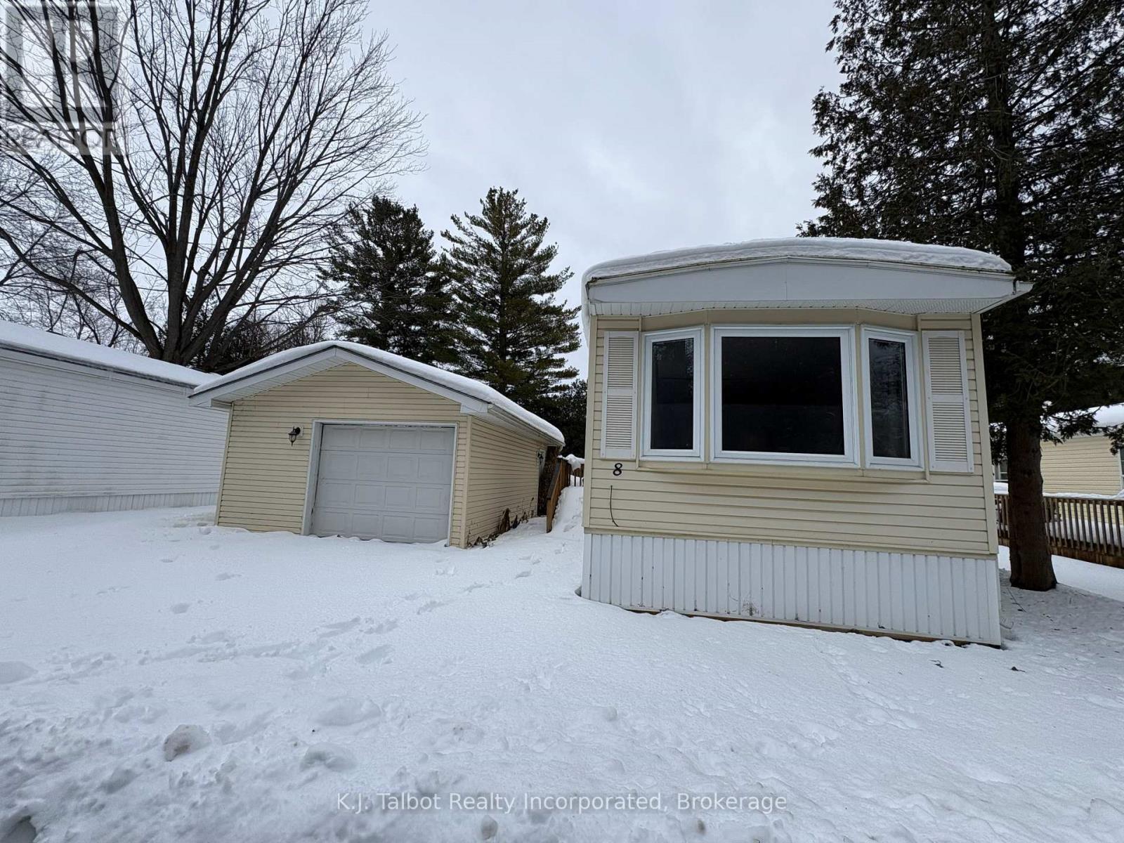 8 Bloomsbury Street, Ashfield-Colborne-Wawanosh, Ontario  N7A 3Y2 - Photo 14 - X12646864